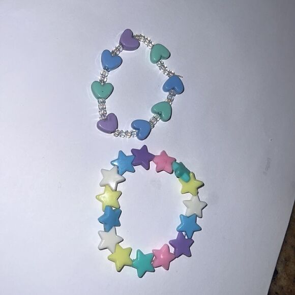 Star and Heart Bracelets - New Fun Bracelets - Beaded Stretch Bracelet - Picture 1 of 3